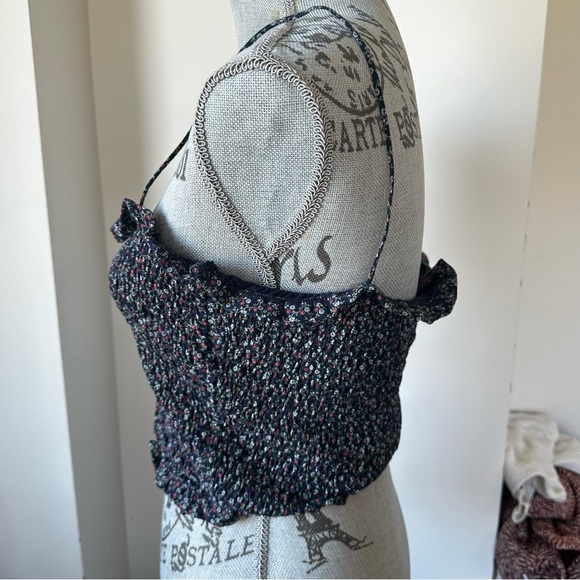 Ralph Lauren Floral Smocked Crop Top – Navy + Red/Green Ditsy (Size M) - Picture 3 of 7